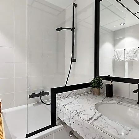 And Coliving I 4* Бонн